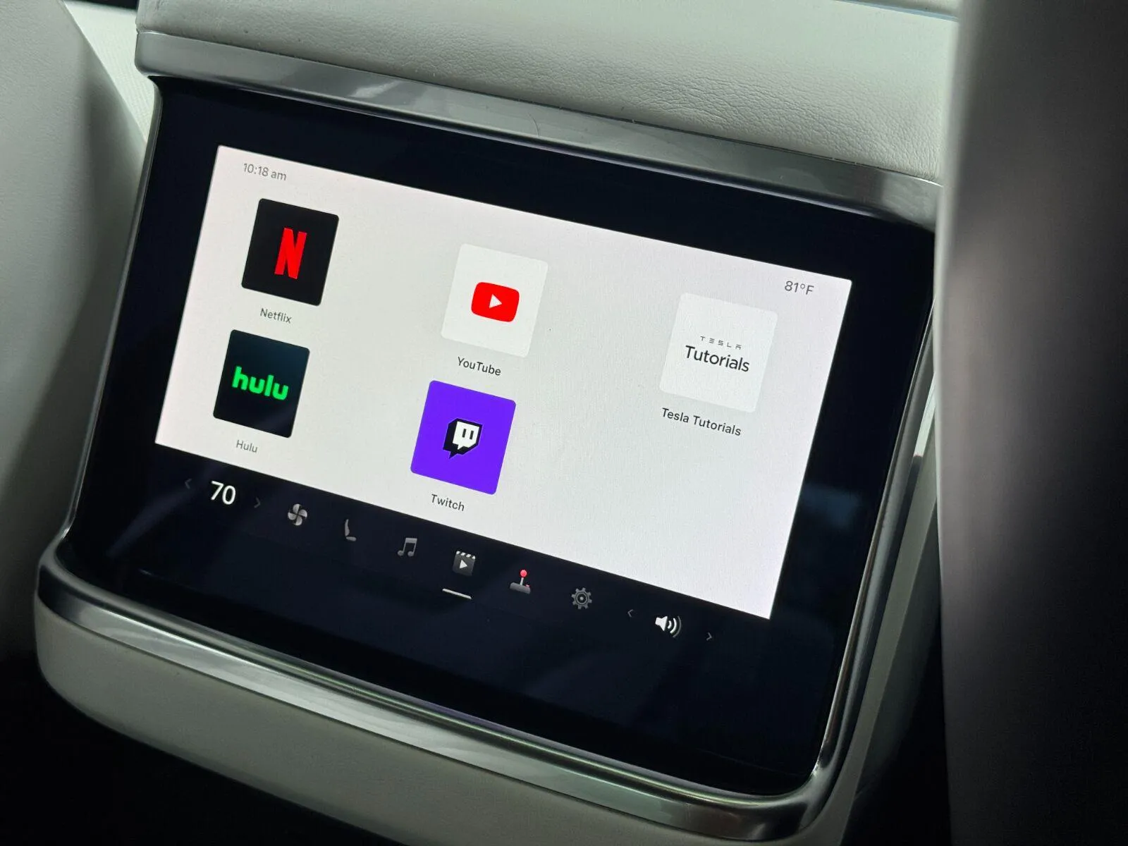 2022 Tesla Model X Long Range - Photo 37