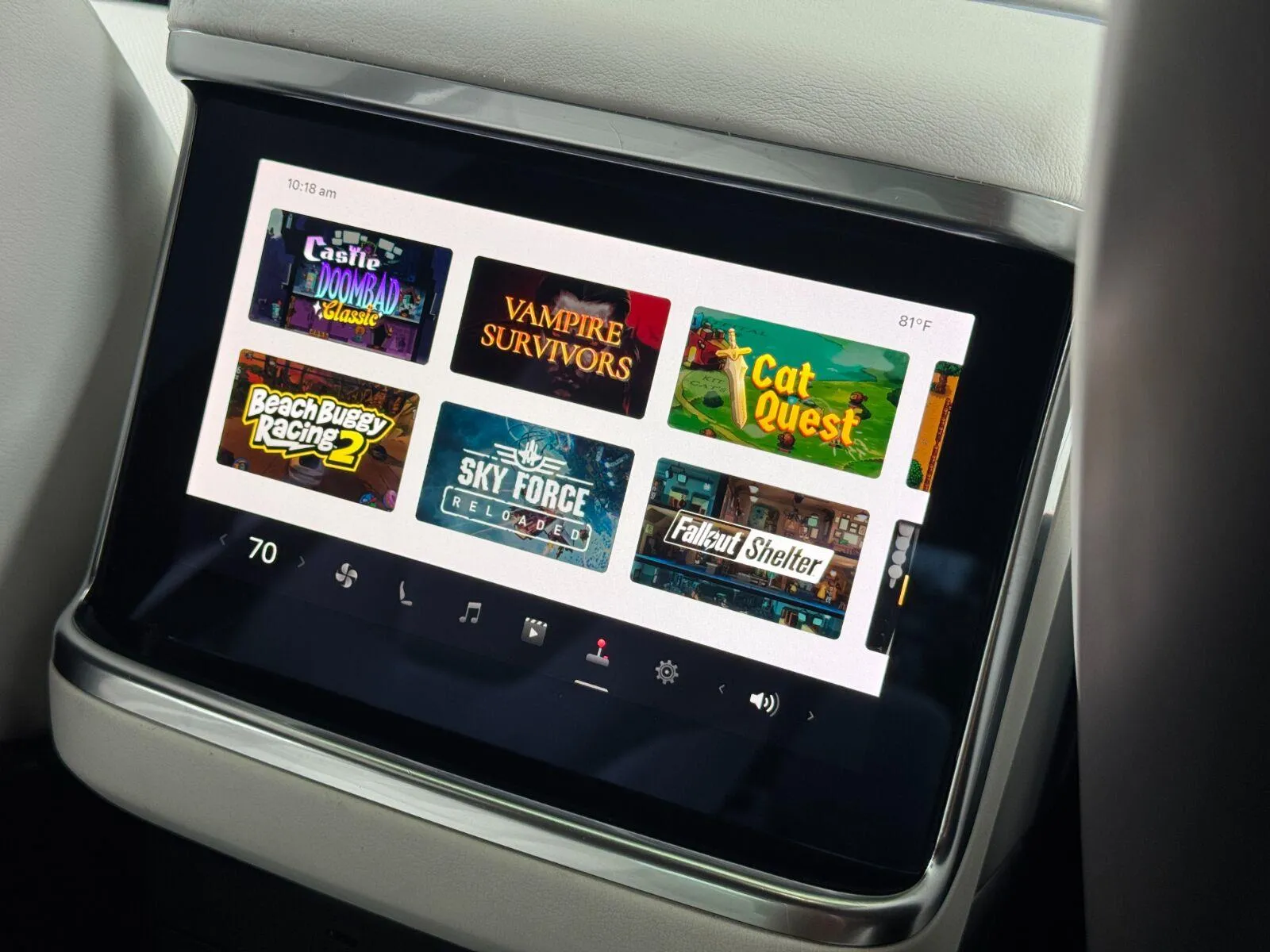2022 Tesla Model X Long Range - Photo 38