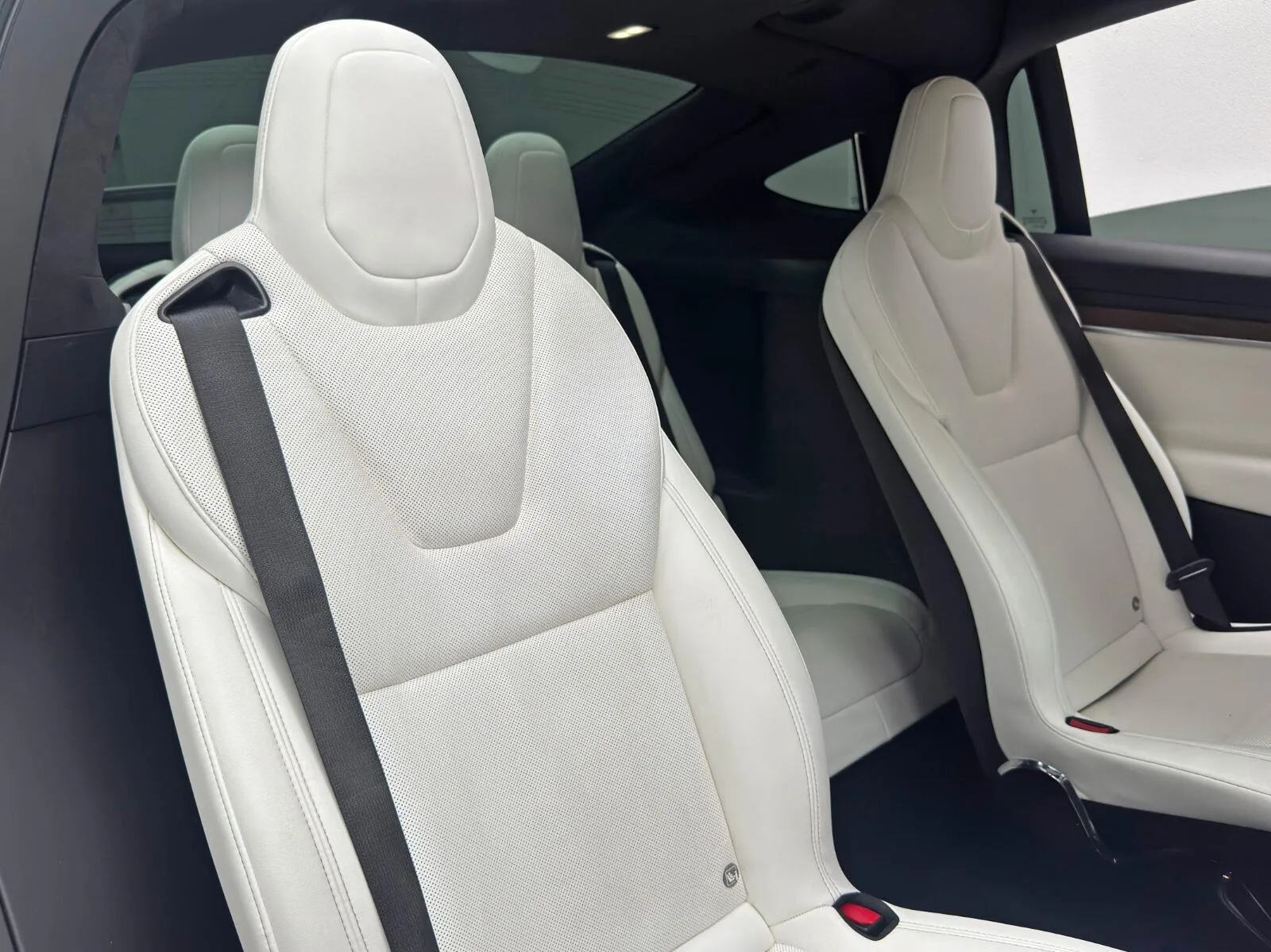 2022 Tesla Model X Long Range - Photo 43