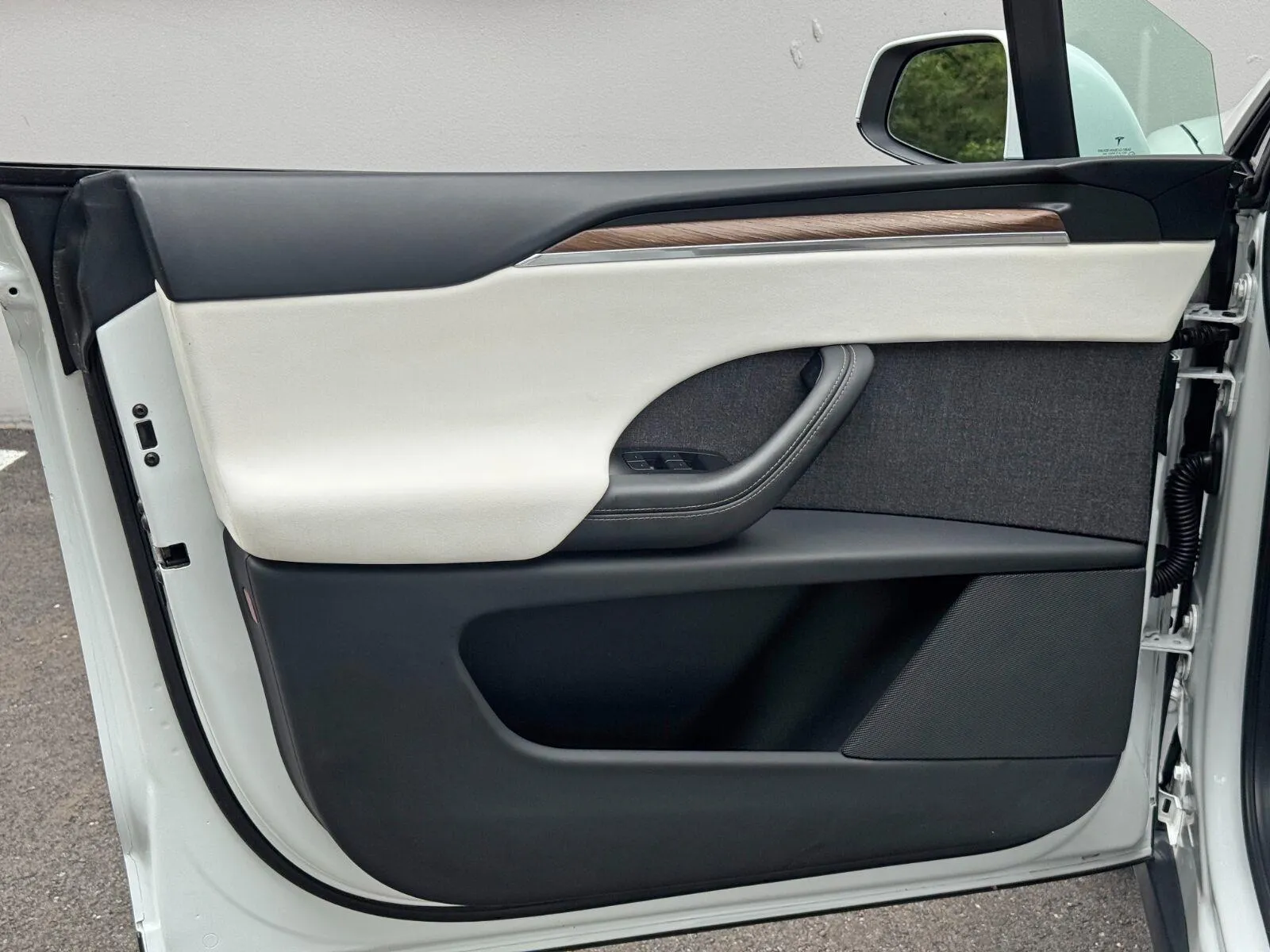 2022 Tesla Model X Long Range - Photo 47