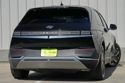 More photos of 2022 Hyundai IONIQ 5 SEL at Gas Charged Motors, GA