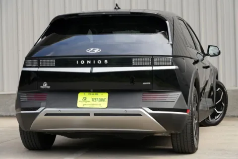 More photos of 2022 Hyundai IONIQ 5 SE at Gas Charged Motors, GA