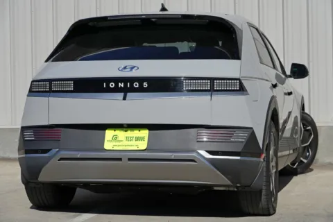More photos of 2022 Hyundai IONIQ 5 SE at Gas Charged Motors, GA