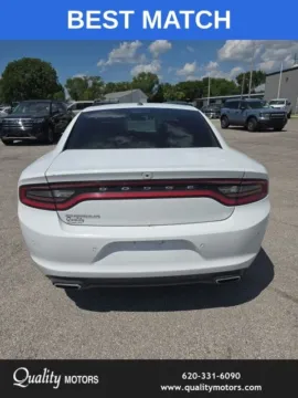 More photos of 2022 Dodge Charger SXT at Quality Motors Ford, KS
