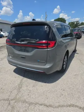 More photos of 2023 Chrysler Pacifica Hybrid Touring L at Quality Motors Ford, KS
