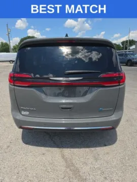 More photos of 2023 Chrysler Pacifica Hybrid Touring L at Quality Motors Ford, KS