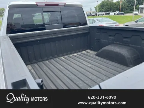 More photos of 2021 GMC Sierra 1500 SLT at Quality Motors Ford, KS