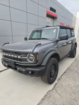 More photos of 2023 Ford Bronco Black Diamond at Quality Motors Ford, KS