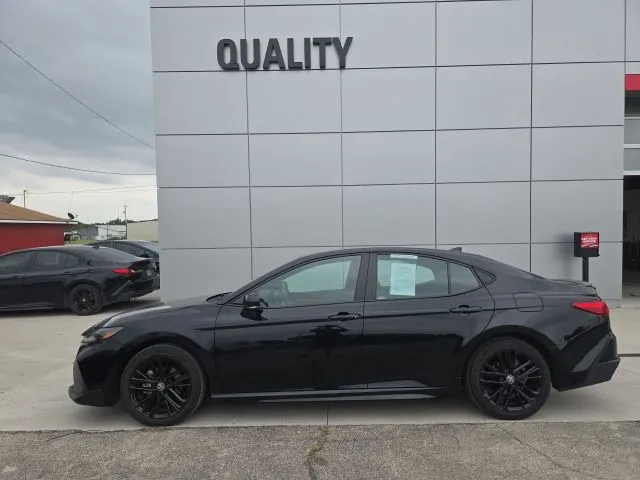 Black 2025 Toyota Camry SE for sale in Independence, KS