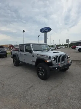 Silver 2023 Jeep Gladiator Mojave for sale in Independence, KS