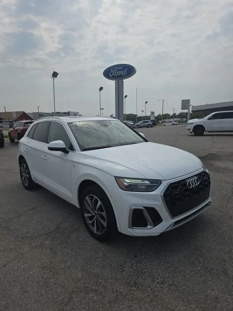 Unknown 2024 Audi Q5 45 S line Premium for sale in Independence, KS