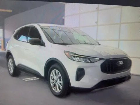 More photos of 2023 Ford Escape Hybrid Active at Quality Motors Ford, KS