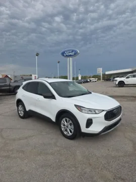 White 2023 Ford Escape Hybrid Active for sale in Independence, KS