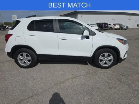 Photos of 2022 Chevrolet Trax LT for sale in Independence, KS at Quality Motors Ford