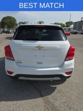 More photos of 2022 Chevrolet Trax LT at Quality Motors Ford, KS