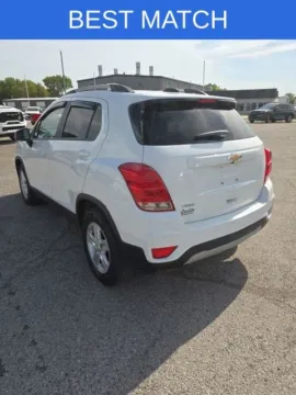More photos of 2022 Chevrolet Trax LT at Quality Motors Ford, KS