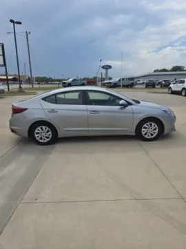 Photos of 2020 Hyundai Elantra SE for sale in Independence, KS at Quality Motors Ford