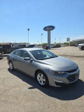 Gray 2023 Chevrolet Malibu LT for sale in Independence, KS