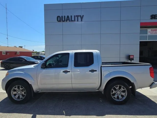 Silver 2021 Nissan Frontier SV for sale in Independence, KS
