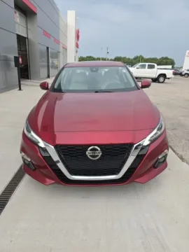 Another view of 2021 Nissan Altima 2.5 Platinum for sale in Independence, KS at Quality Motors Ford