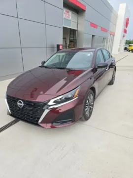 Photos of 2025 Nissan Altima 2.5 SV for sale in Independence, KS at Quality Motors Ford
