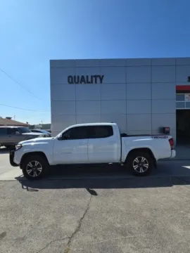 White 2019 Toyota Tacoma TRD Sport for sale in Independence, KS