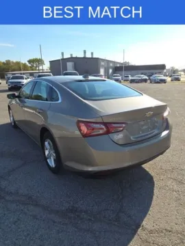 More photos of 2022 Chevrolet Malibu LT at Quality Motors Ford, KS
