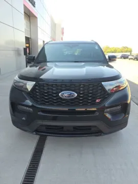 More photos of 2020 Ford Explorer ST at Quality Motors Ford, KS