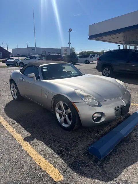 Silver 2008 Pontiac Solstice for sale in Independence, KS