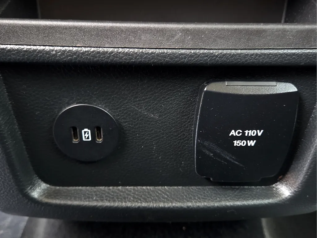 2023 Ford Edge Titanium - Photo 14