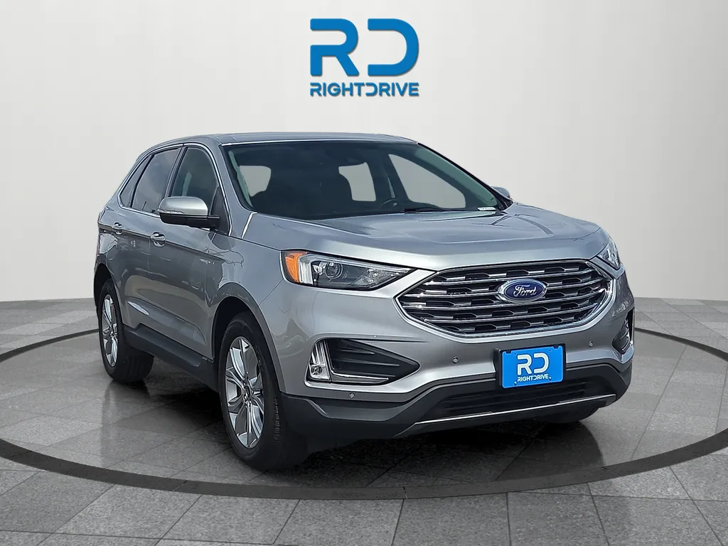 2023 Ford Edge