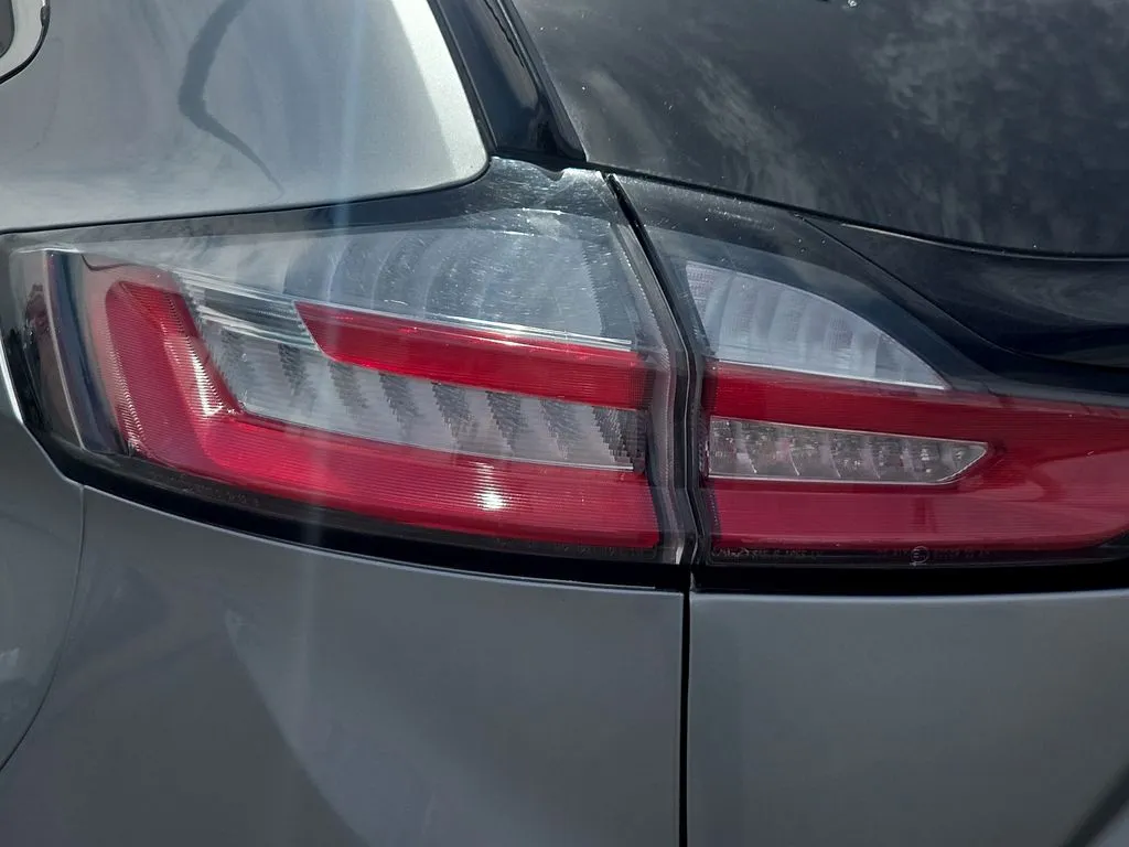 2023 Ford Edge Titanium - Photo 10