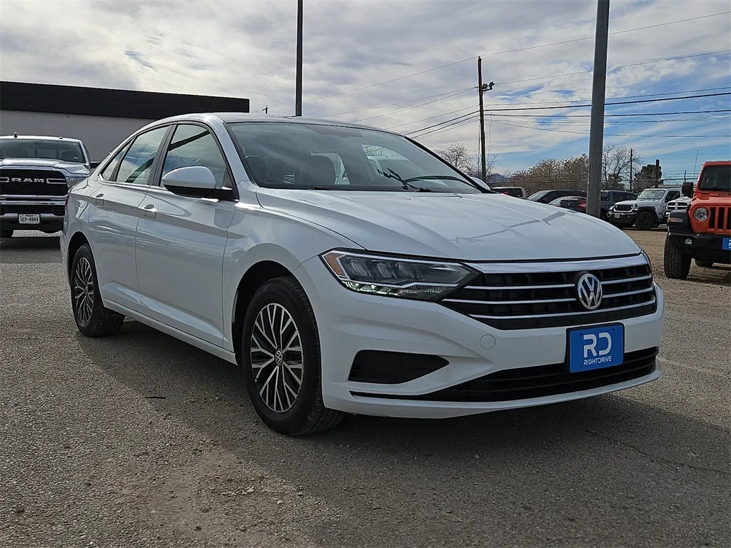White 2019 Volkswagen Jetta 1.4T SE for sale in El Paso, TX