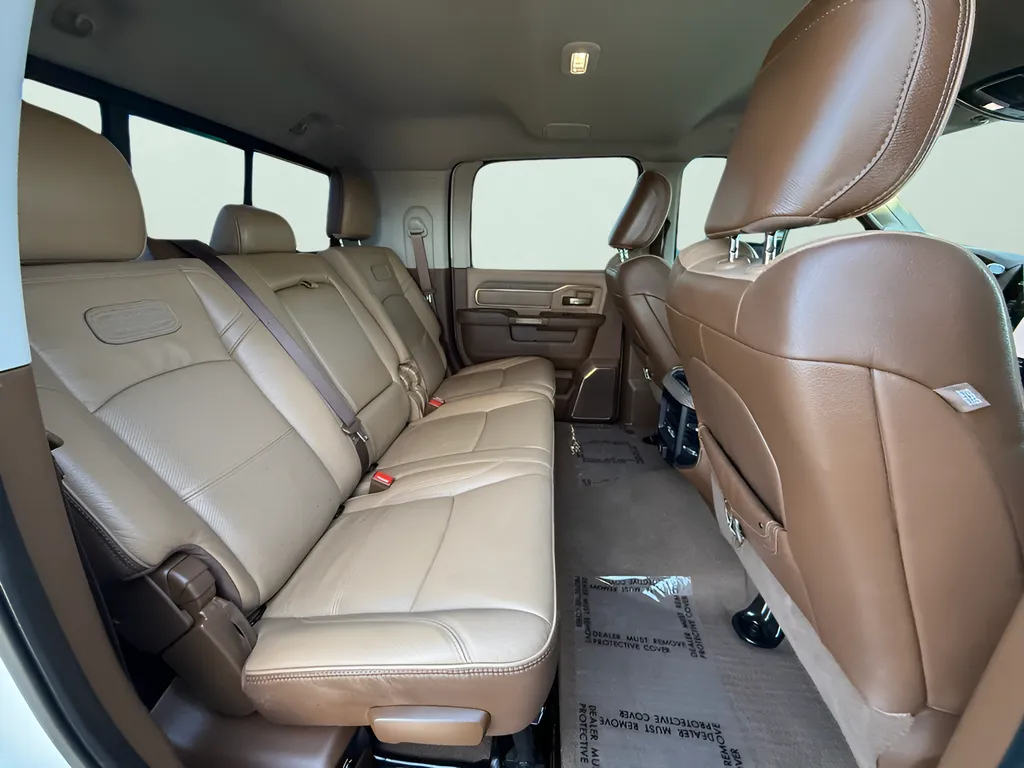 2023 RAM Ram 3500 Pickup Longhorn - Photo 22