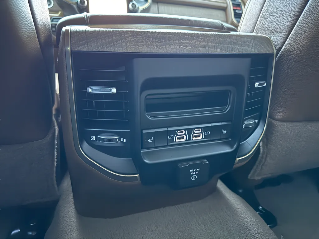 2023 RAM Ram 3500 Pickup Longhorn - Photo 23