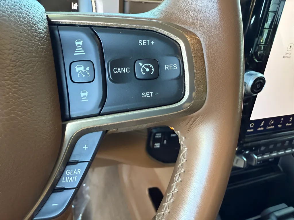 2023 RAM Ram 3500 Pickup Longhorn - Photo 14