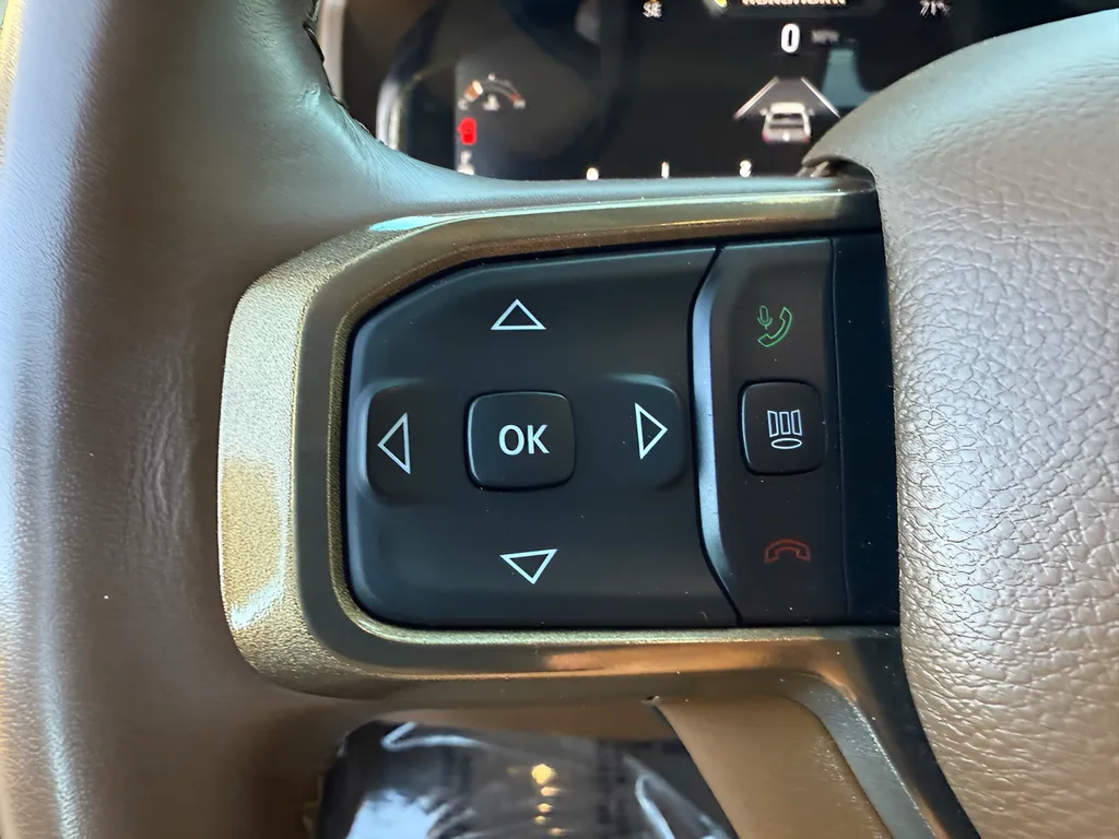 2023 RAM Ram 3500 Pickup Longhorn - Photo 13