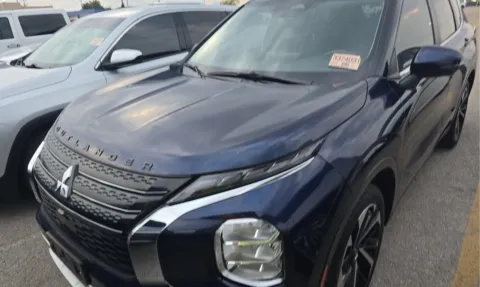 Photos of 2024 Mitsubishi Outlander SE for sale in El Paso, TX at RightDrive - 6930 Alameda