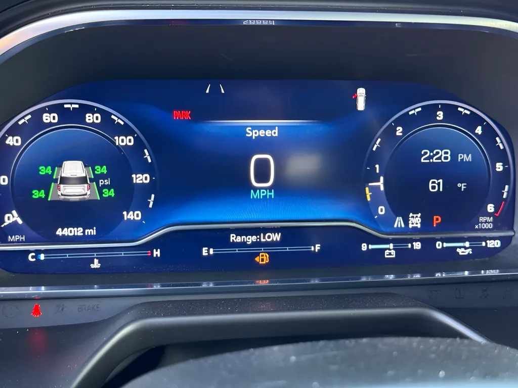 2024 Chevrolet Tahoe Premier - Photo 16