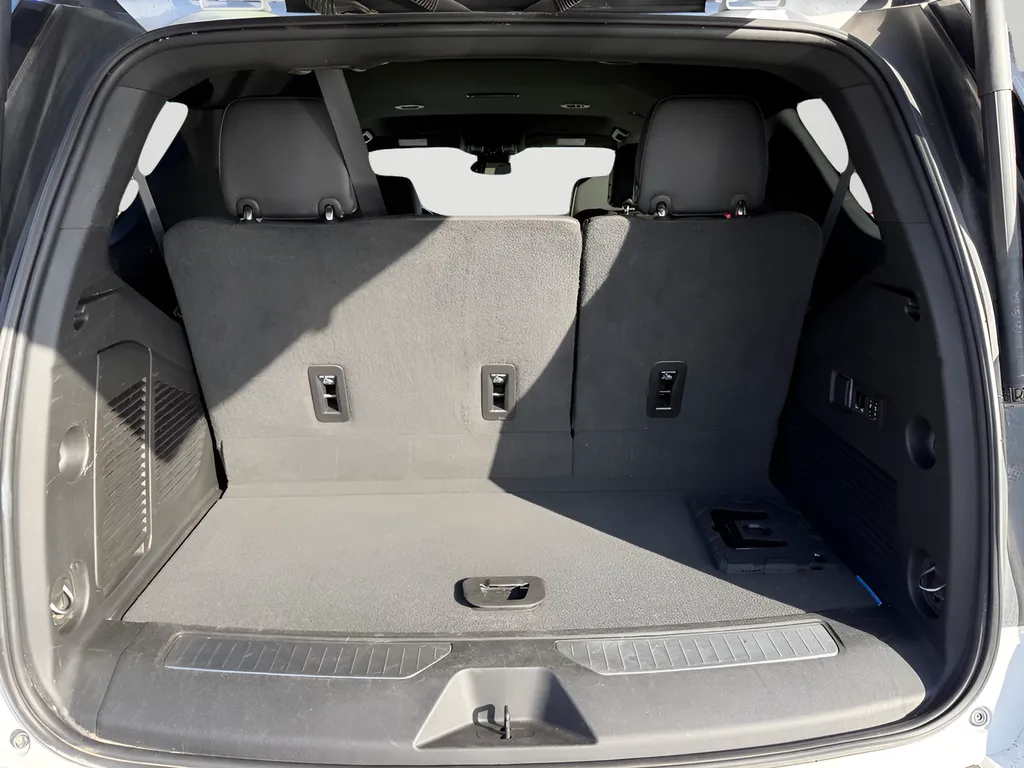 2024 Chevrolet Tahoe Premier - Photo 20