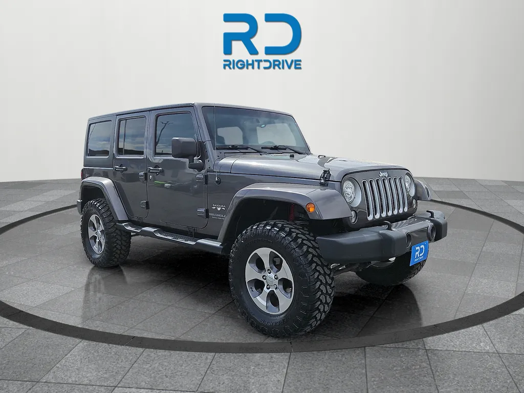 Gray 2017 Jeep Wrangler Unlimited Sahara for sale in El Paso, TX