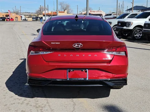More photos of 2023 Hyundai Elantra Limited at RightDrive - 6930 Alameda, TX
