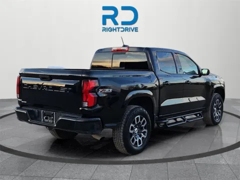 Another view of 2023 Chevrolet Colorado Z71 for sale in El Paso, TX at RightDrive - 6930 Alameda