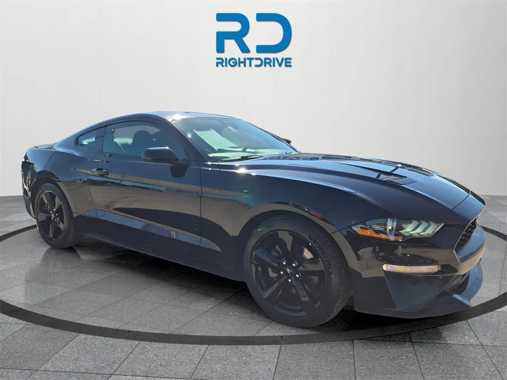 2021 Ford Mustang EcoBoost