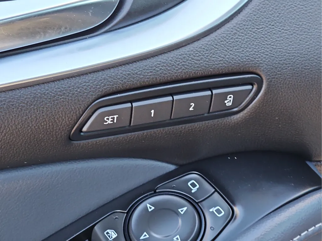 2024 Buick Enclave Premium - Photo 18