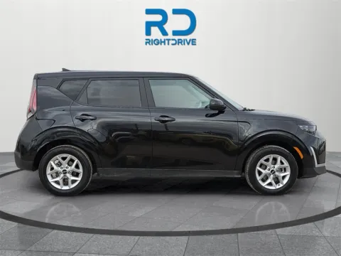 Photos of 2024 Kia Soul LX for sale in El Paso, TX at RightDrive - 6930 Alameda