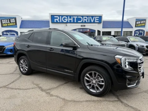 Black 2023 GMC Terrain SLT for sale in El Paso, TX