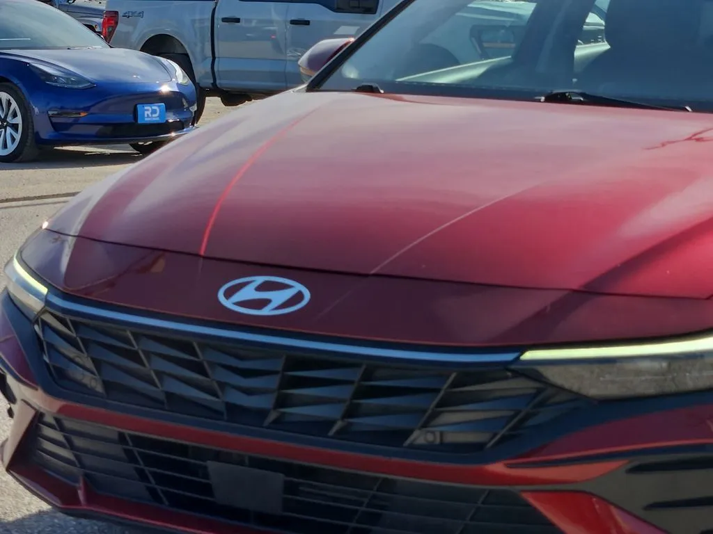 2025 Hyundai Elantra SEL - Photo 7