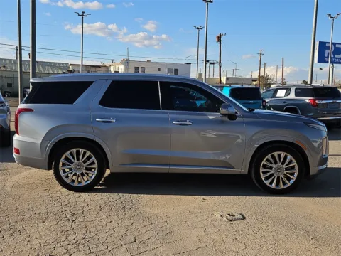 Photos of 2020 Hyundai Palisade Limited for sale in El Paso, TX at RightDrive - 6930 Alameda