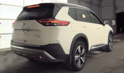 More photos of 2021 Nissan Rogue Platinum at RightDrive - 6930 Alameda, TX